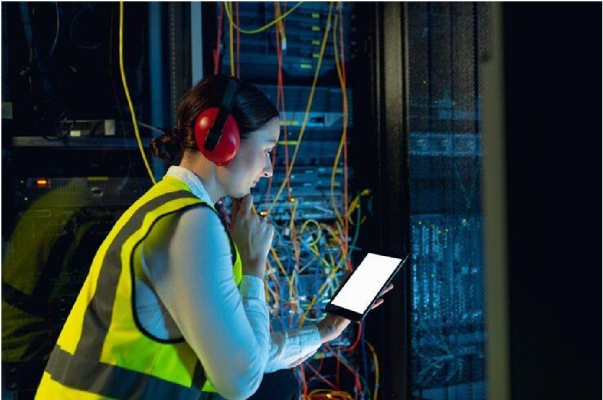 fiber optic installer